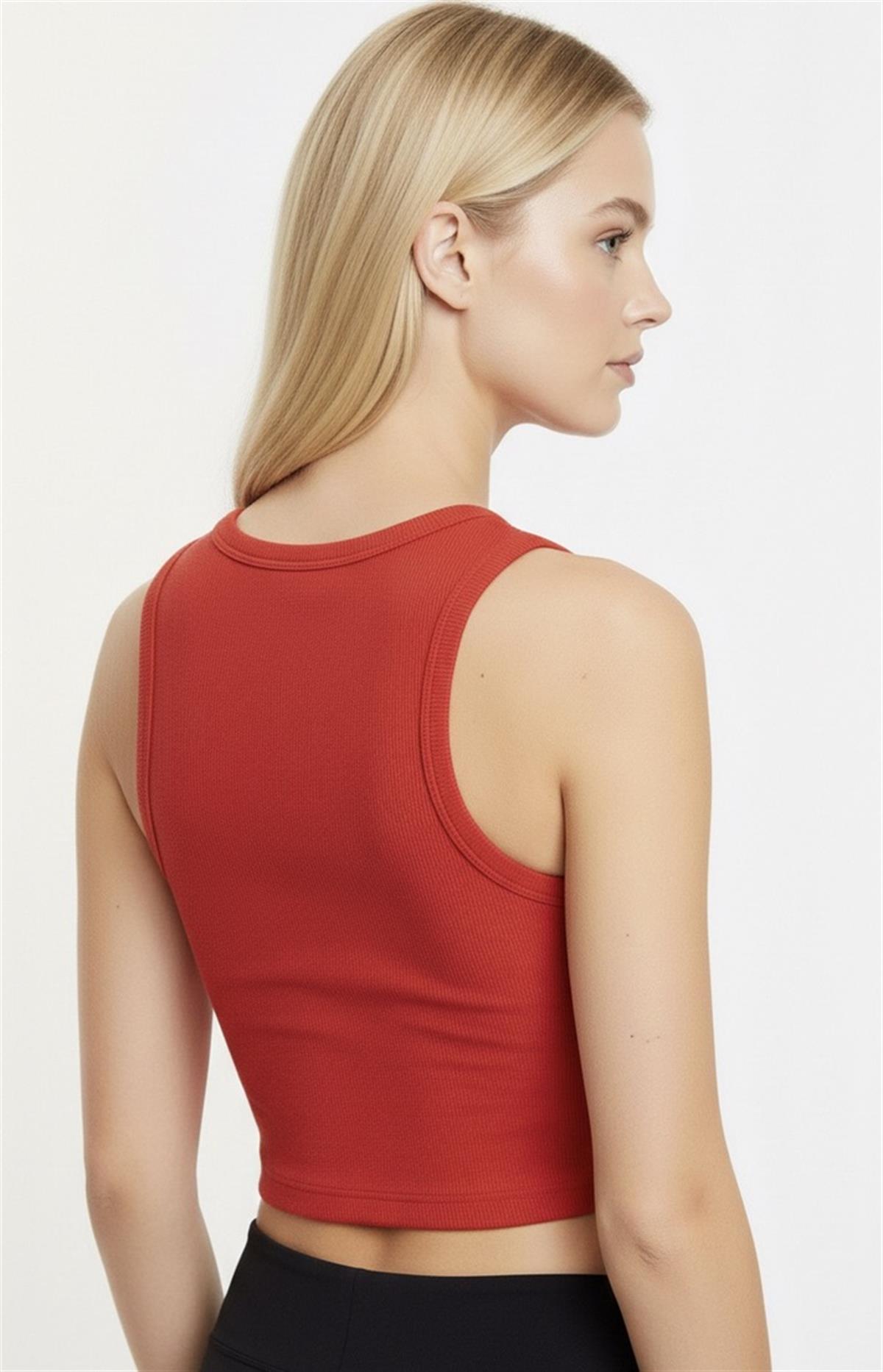 Kırmızı Marka Baskılı Fitilli Kumaş Crop Atlet