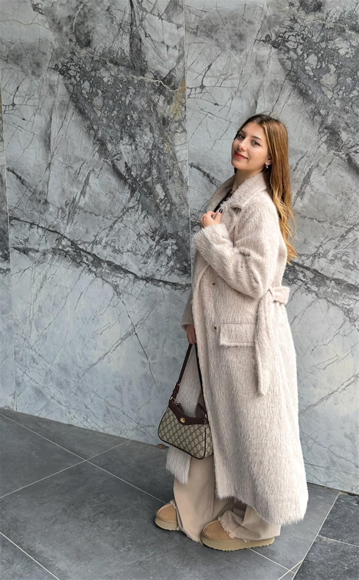 Kruvaze Yaka Bej Kürk Kaban