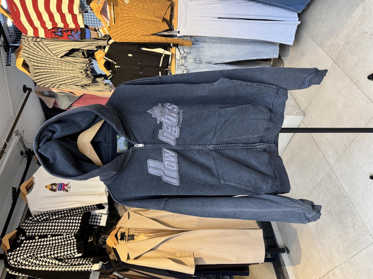 Oversize Yıkamalı Gri Yazılı Hırka