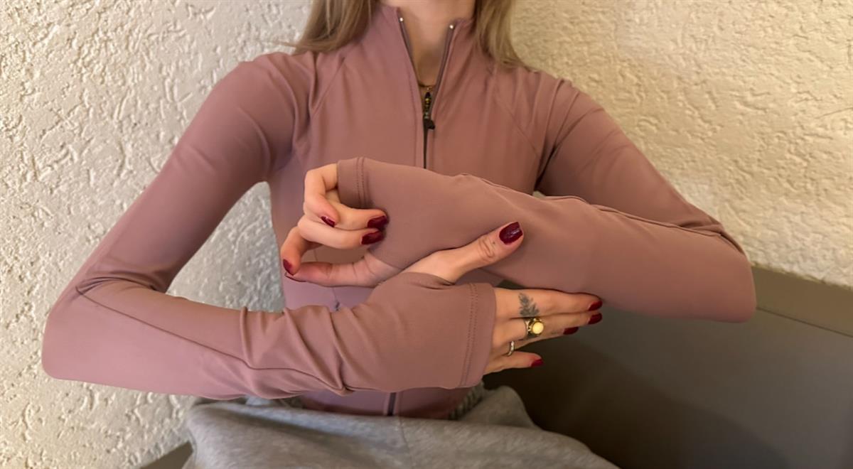 Parmak Geçmeli Gül Kurusu Sporcu Ceket