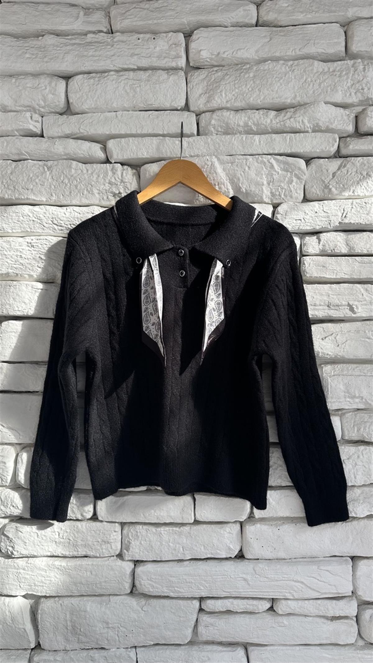 Polo Yaka Fular Detaylı Düğmeli Örme Siyah Triko 