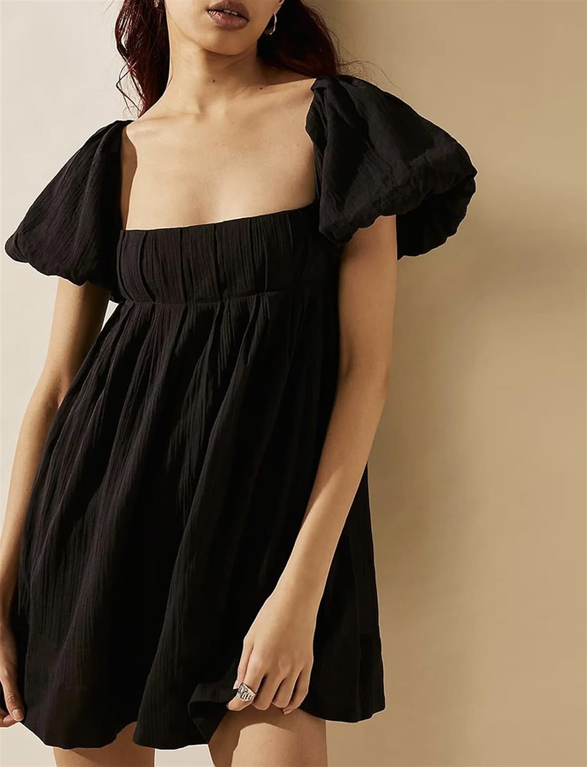 Balon Kollu Sırt Dekolteli Siyah Elbise