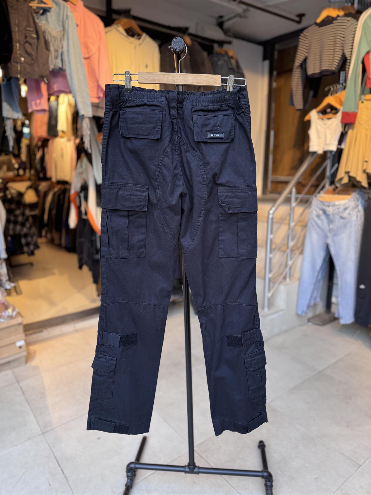 Siyah Cep Detaylı Kargo Pantolon