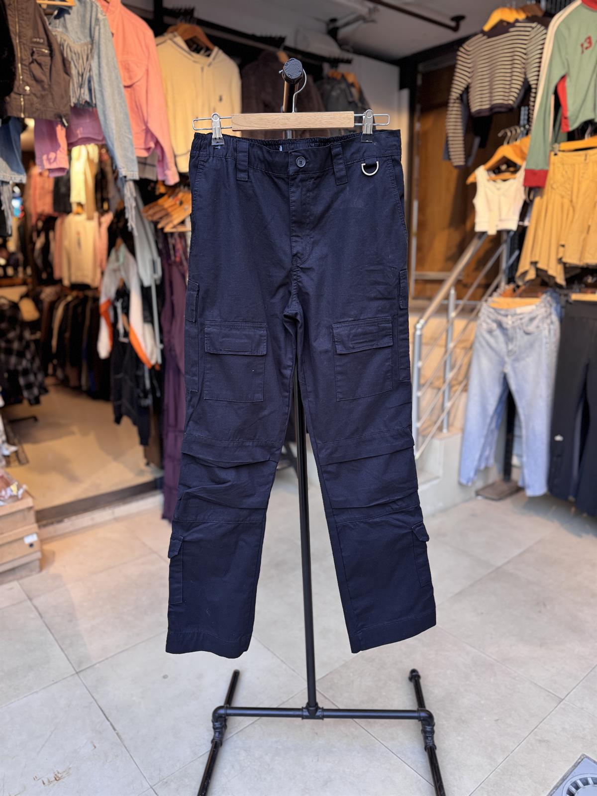 Siyah Cep Detaylı Kargo Pantolon