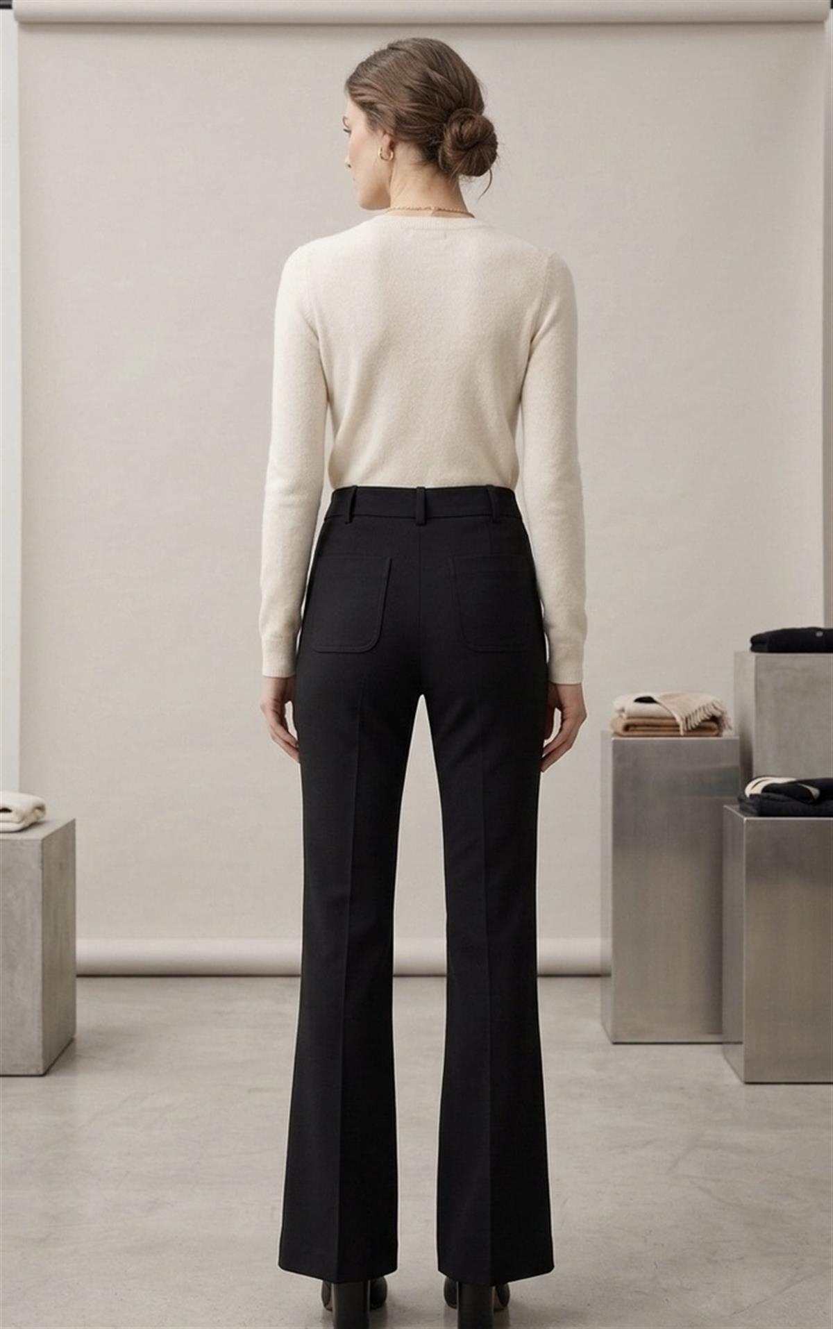 Siyah Cep Detaylı Slim Fit Bootcut Jean 