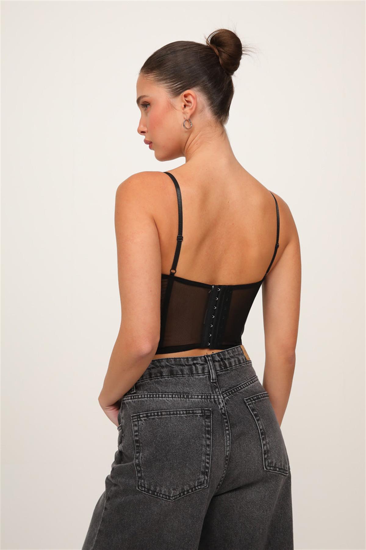 Siyah Dantel Detaylı Korse