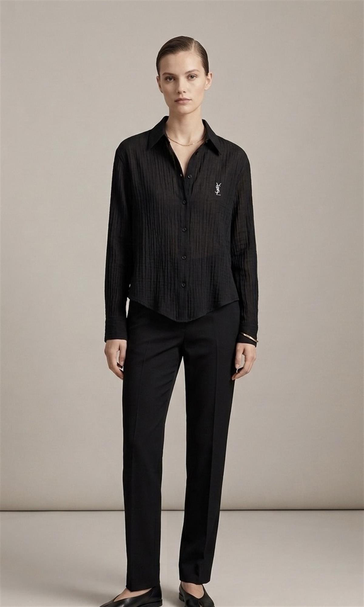 Siyah Logo Nakışlı Pamuk Keten Gömlek