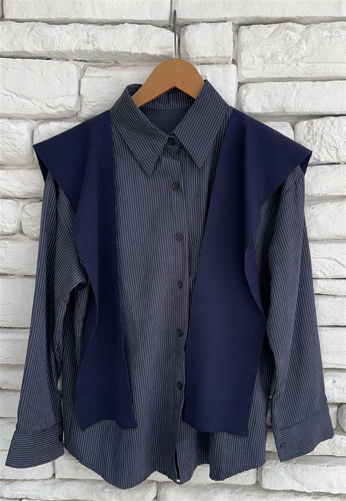 Triko Detaylı Beyaz Çizgili Lacivert Gömlek