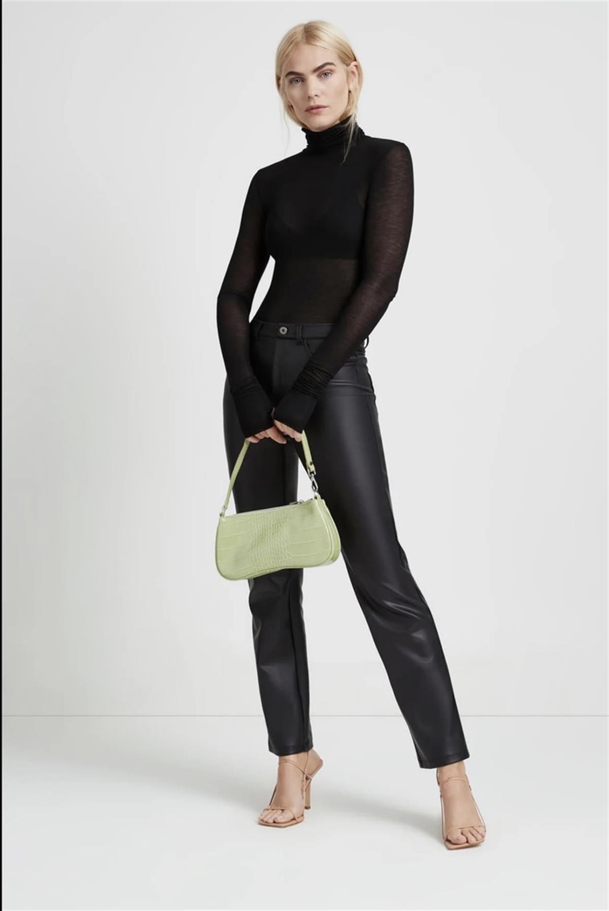 Siyah Yarım Balıkçı Yaka Transparan Bluz