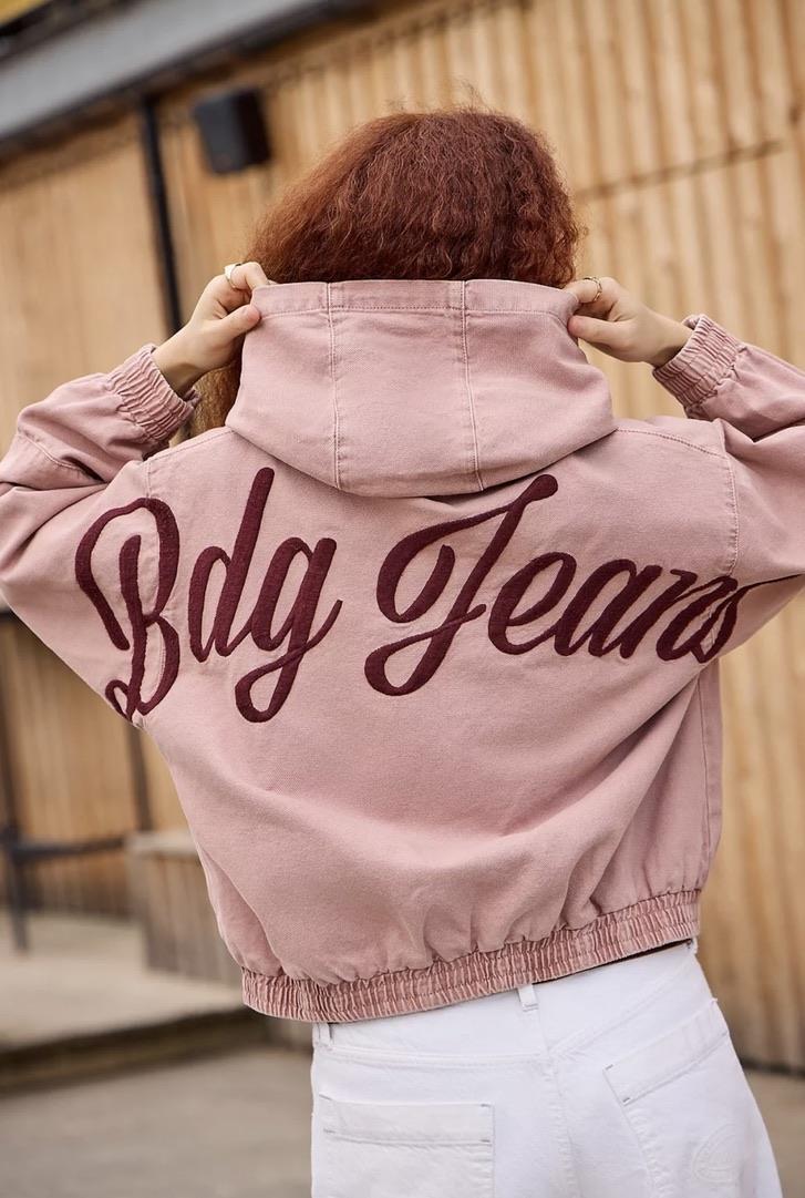  Nakış Detaylı Somon Renk Bomber Ceket