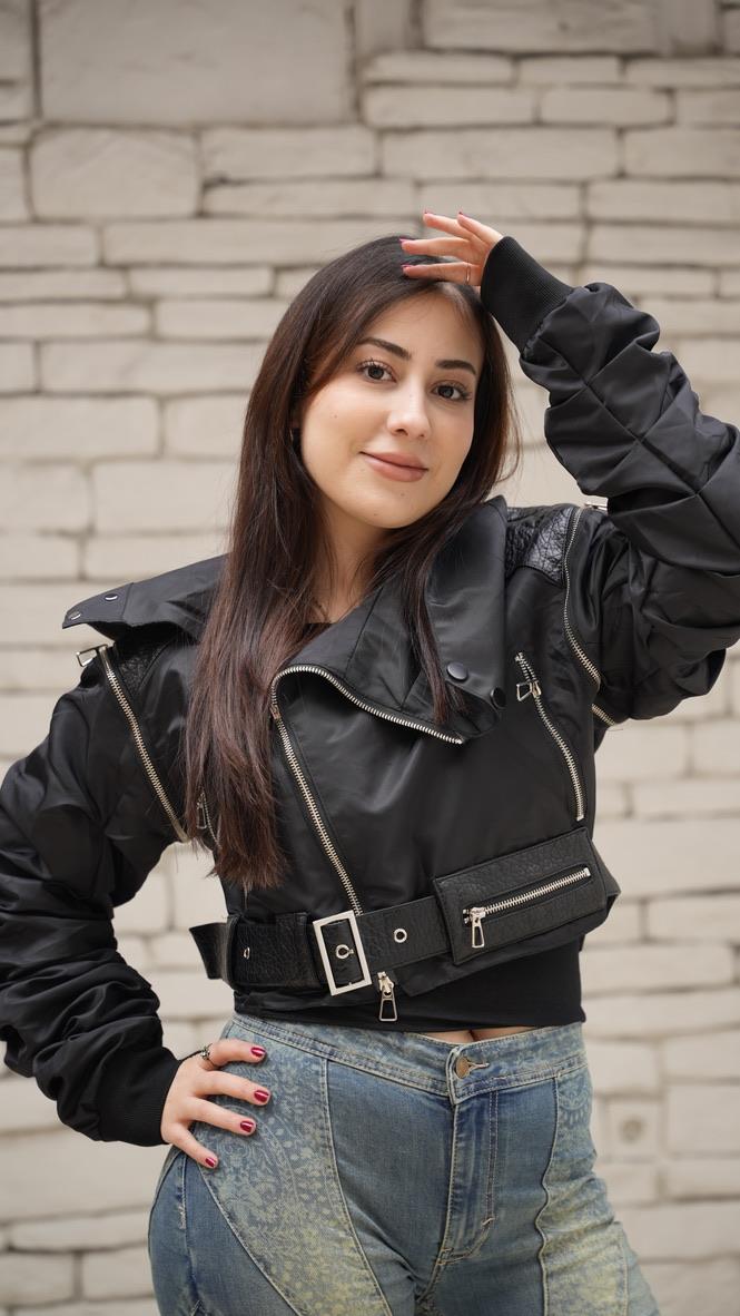 Çoklu Fermuar ve Deri Detaylı Bomber Crop Ceket