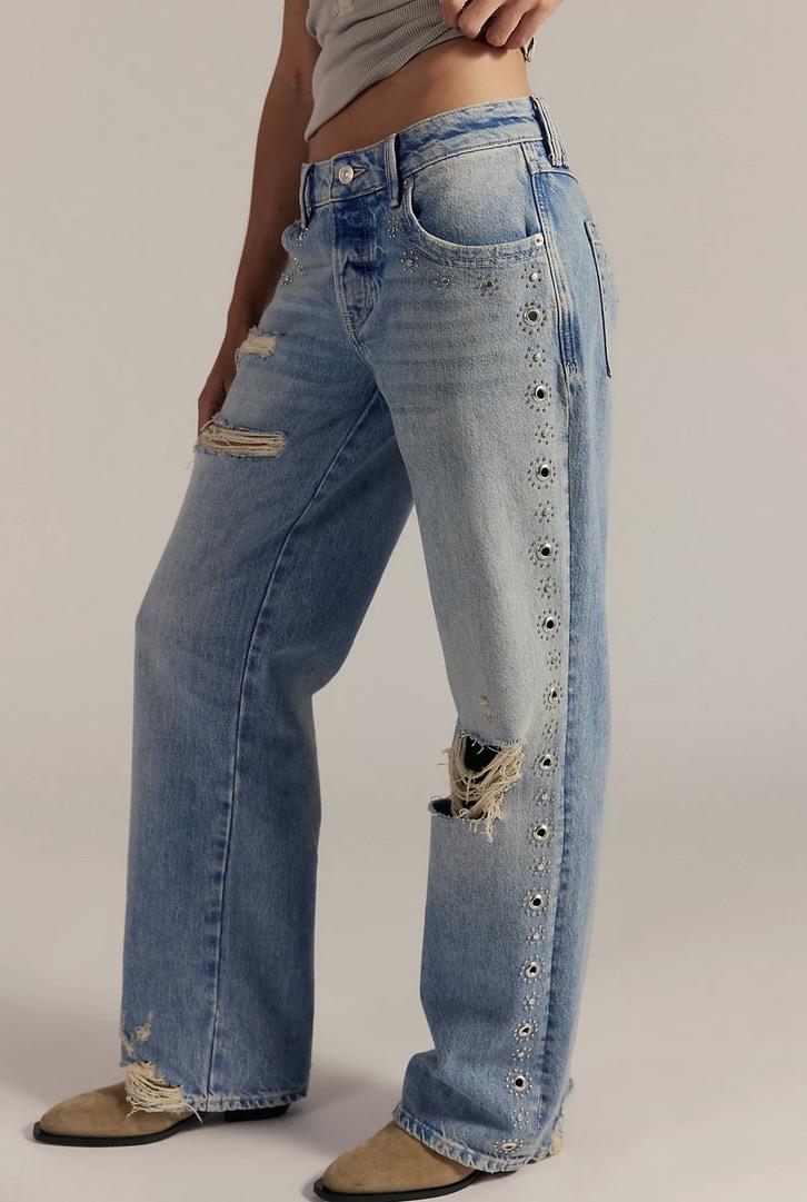 Free Düşük Bel İşleme ve Yırtık Detaylı Jean