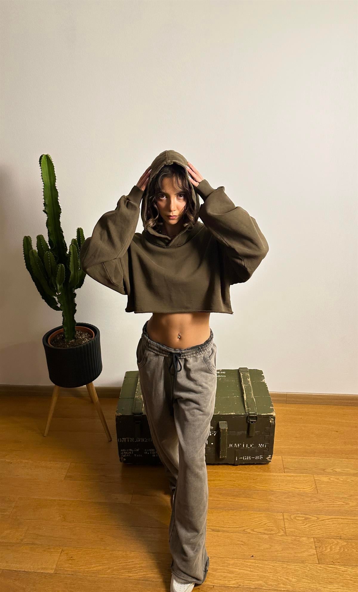 Haki Renk Oversize Crop Sweatshirt