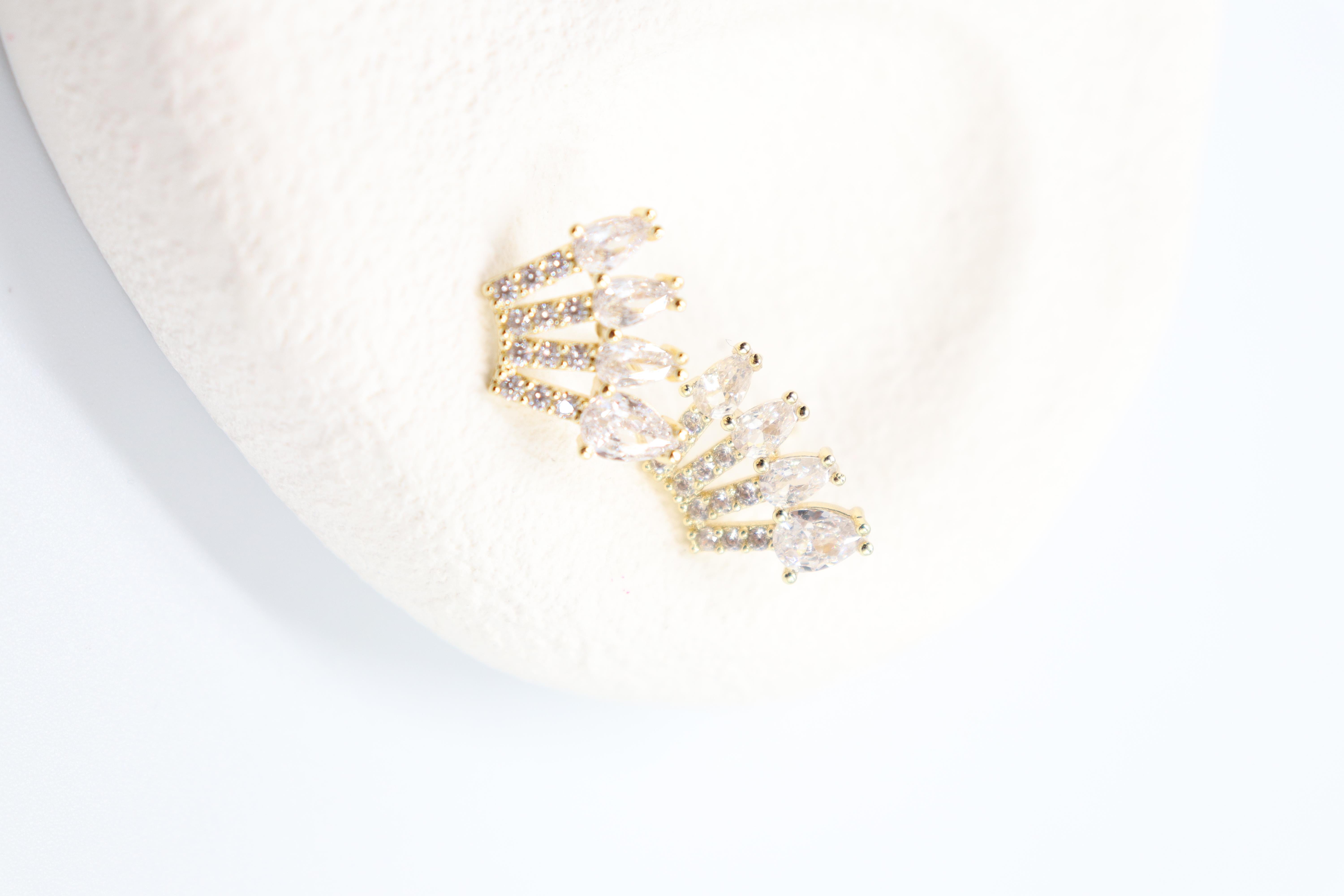 Elena Gold Küpe (14k)