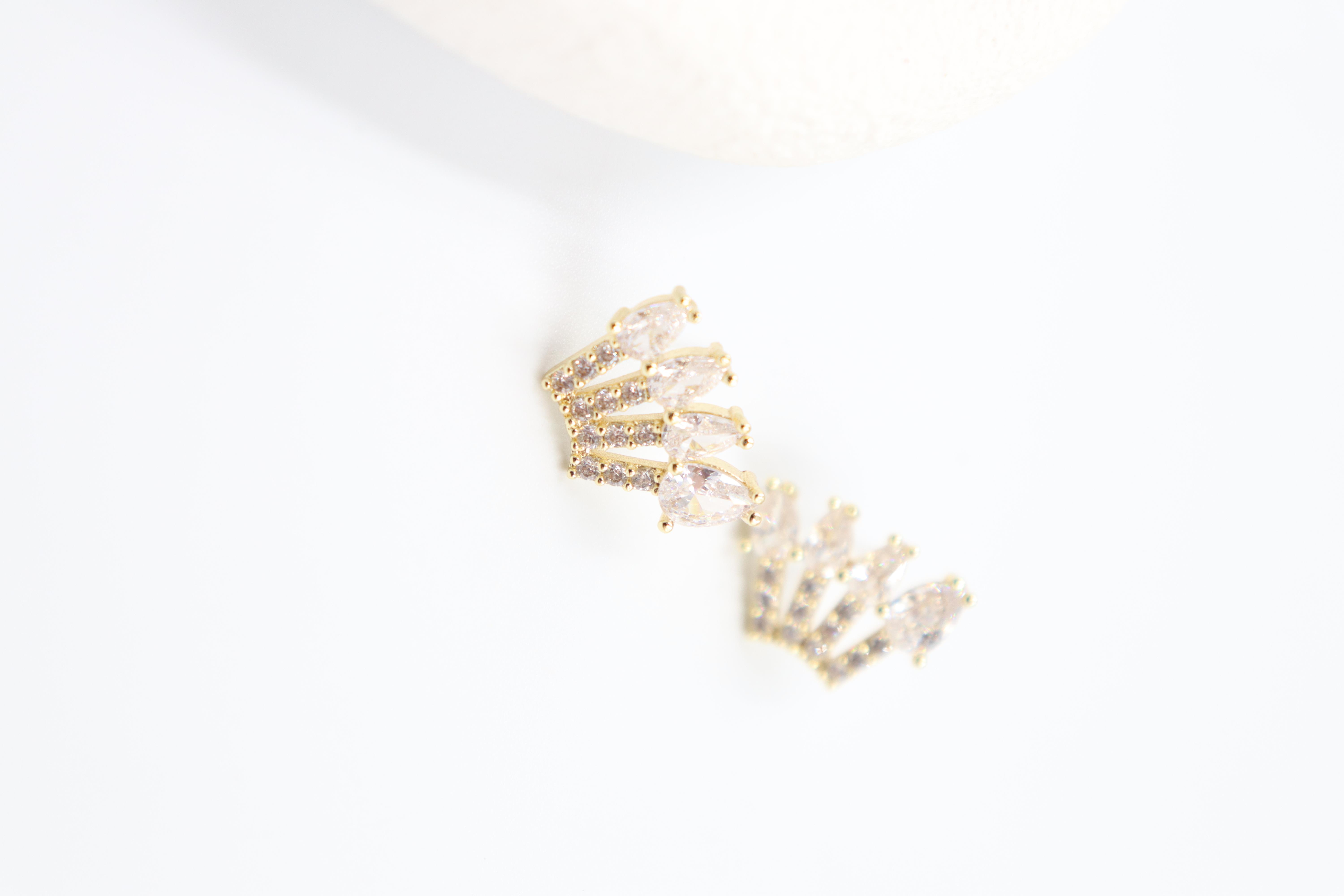 Elena Gold Küpe (14k)