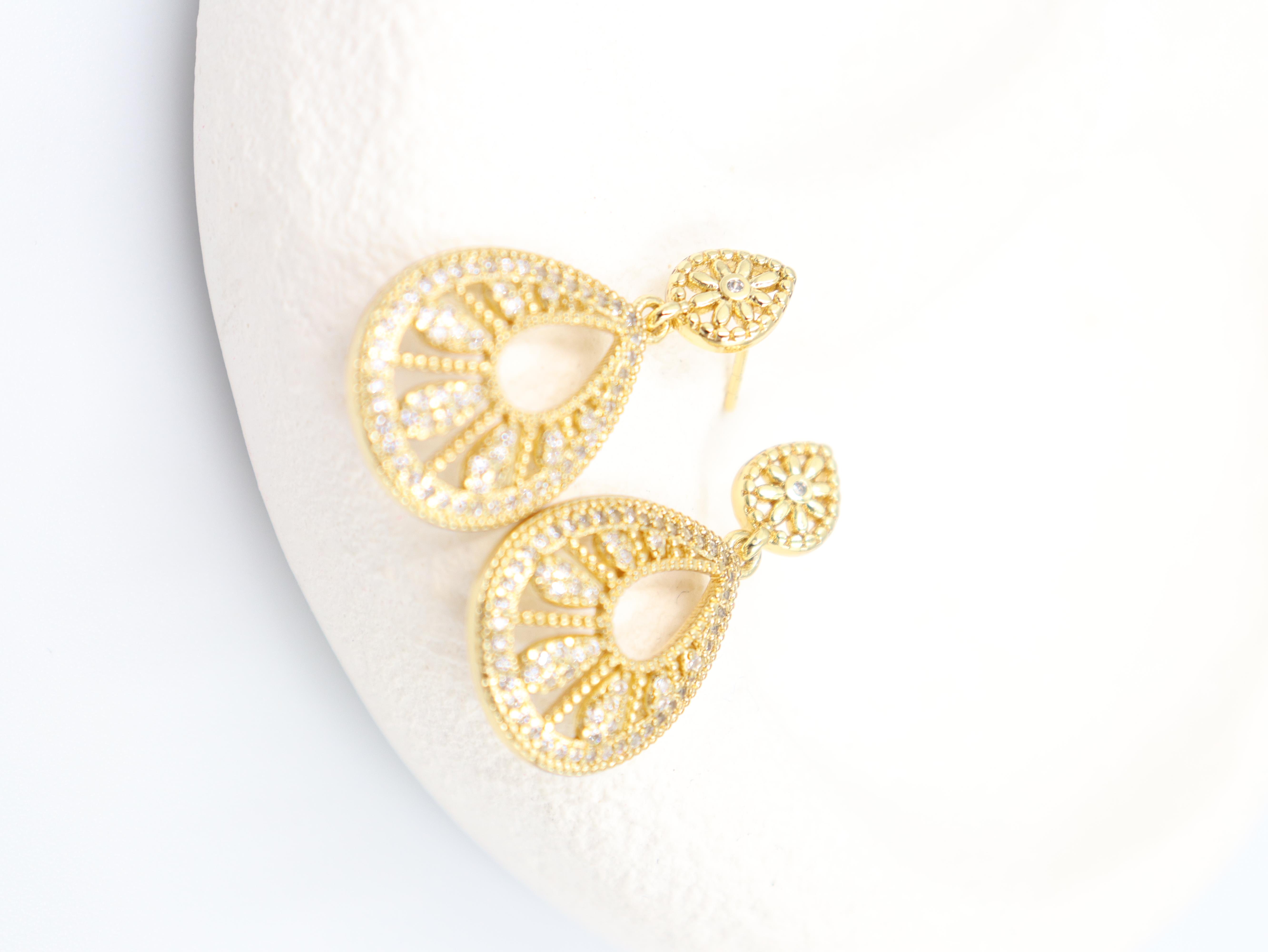 Flavia VIP Gold Küpe (14K)