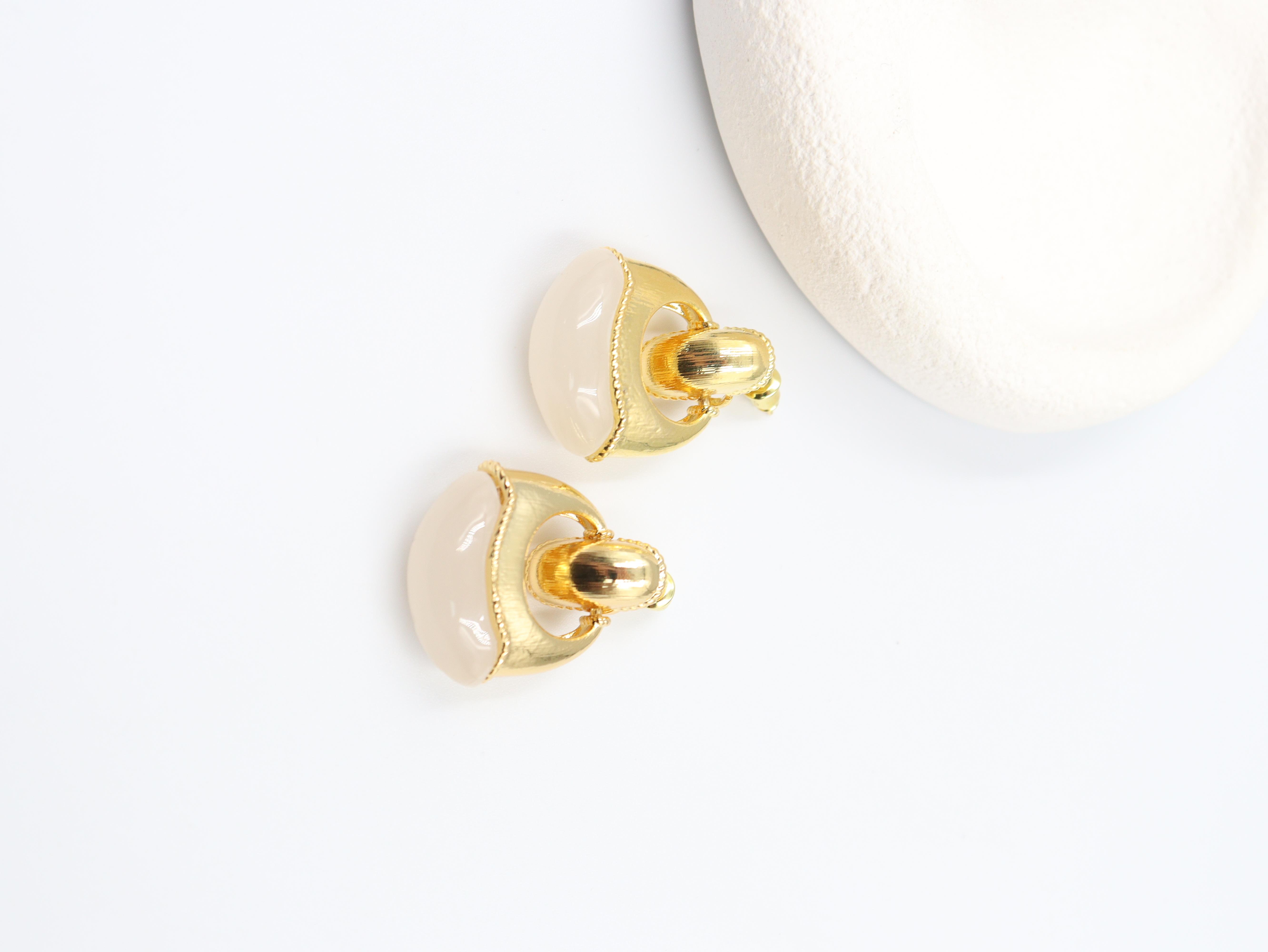 Francisca Çelik Küpe