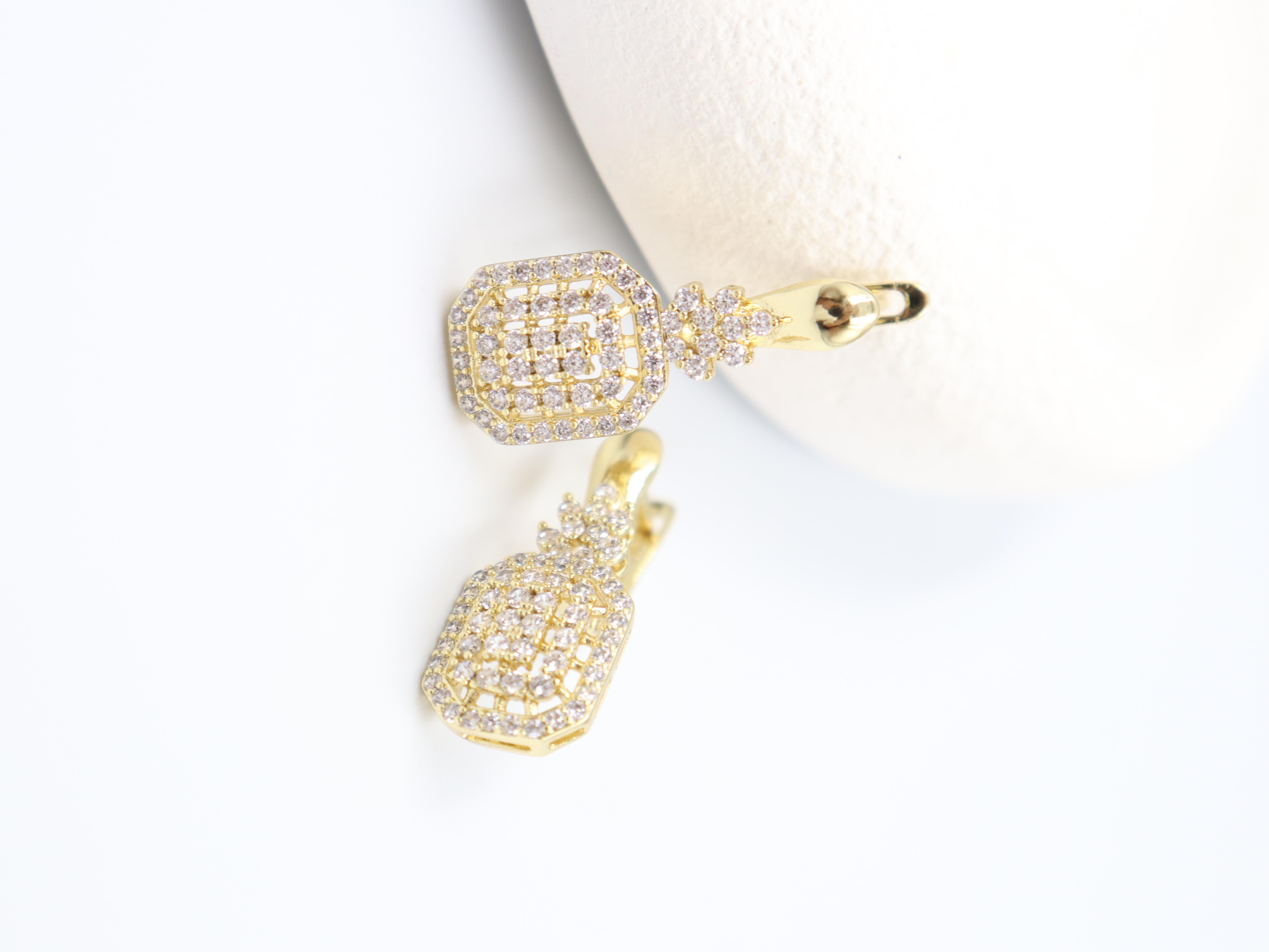Celestina VIP Gold Küpe (14K)