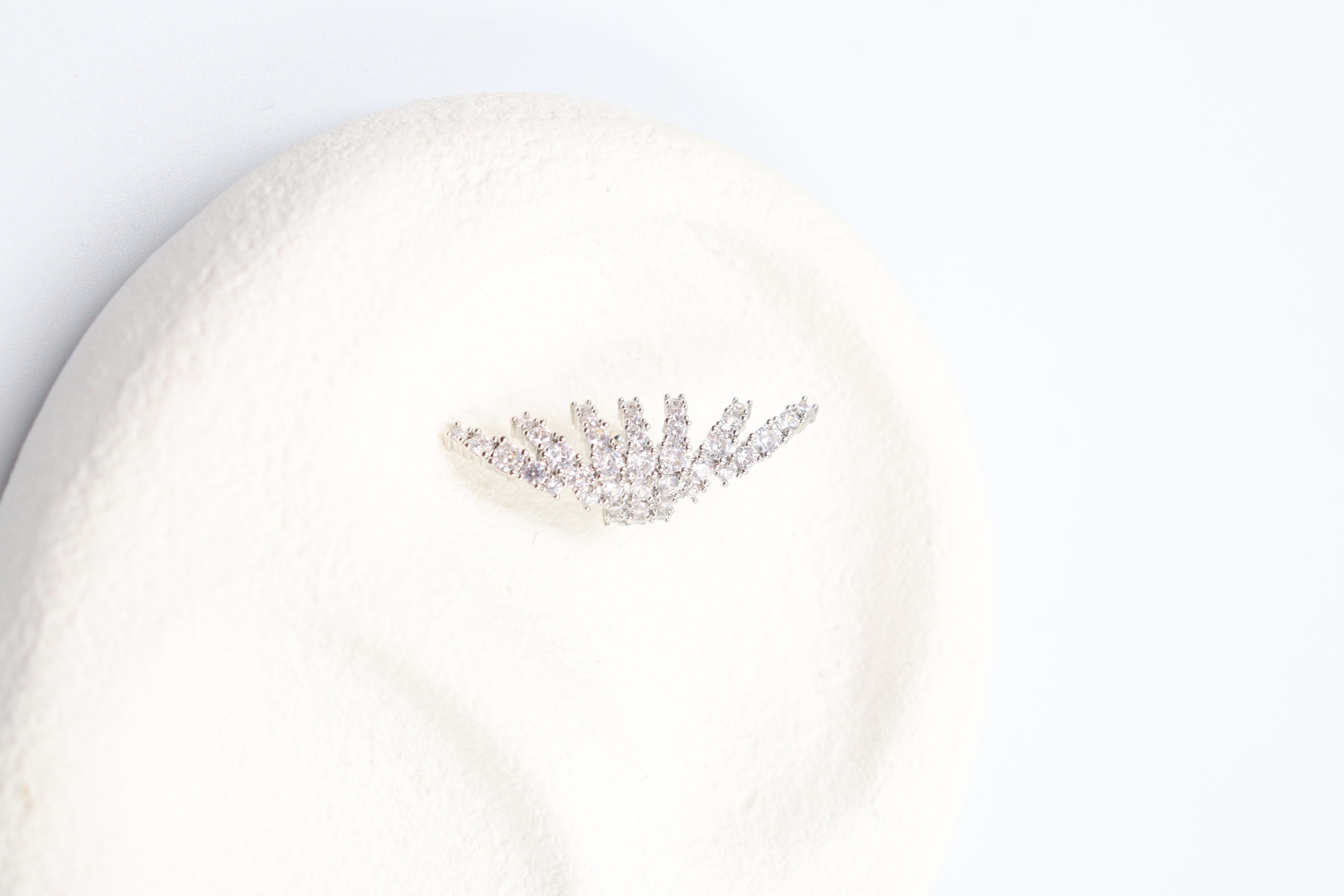 Milla Gold Earcuff (14k)