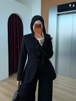 Belden Oturtmalı Keten Takım Siyah