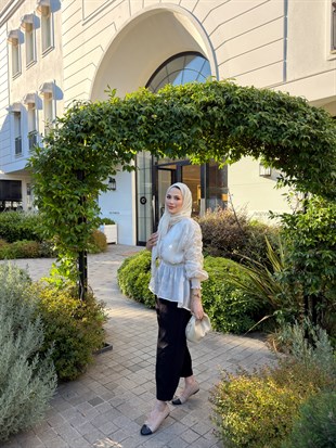 Belden Oturtmalı Tül Gömlek Ekru 