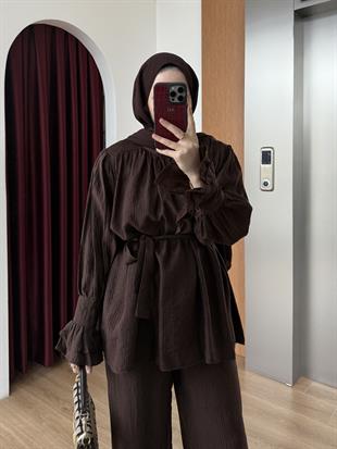 Dokulu Kuşaklı Pantolon Takım Kahverengi