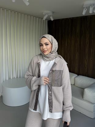 Garni Detaylı Triko Takım Krem