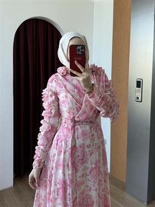Kolu Fırfırlı Çiçekli Şifon Elbise Pembe