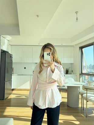 Korse Detaylı Gömlek Pembe