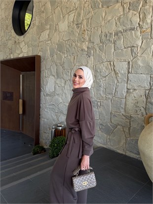 Kuşaklı Balıkçı Yaka Pantolon Takım Vizon