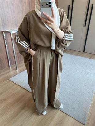 Lastikli Pelerinli Eşofman Takım Camel