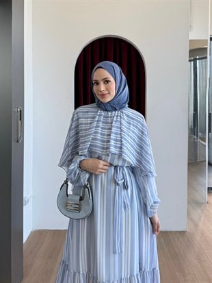 Pelerinli Kuşaklı Şifon Elbise Mavi