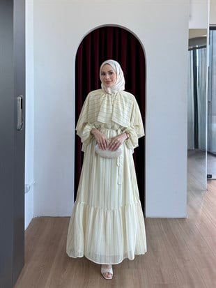 Pelerinli Kuşaklı Şifon Elbise Sarı