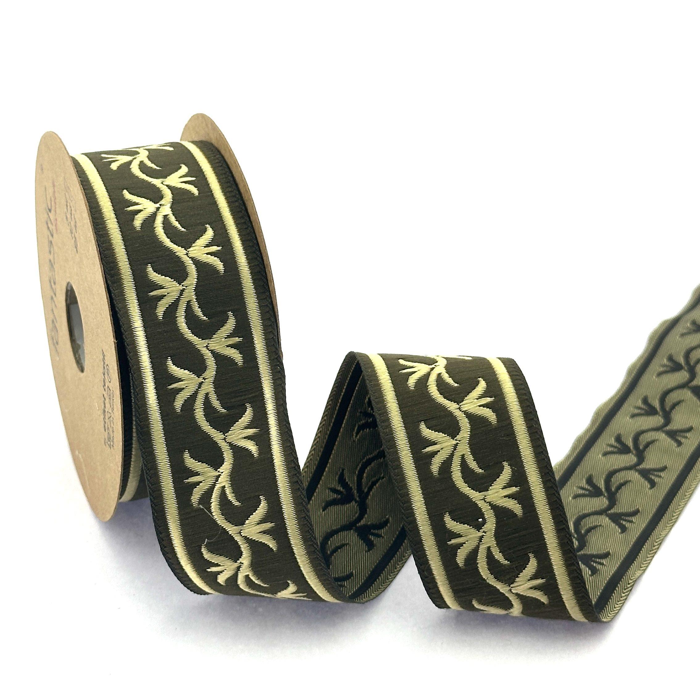 Classic Ribbon Border DKN