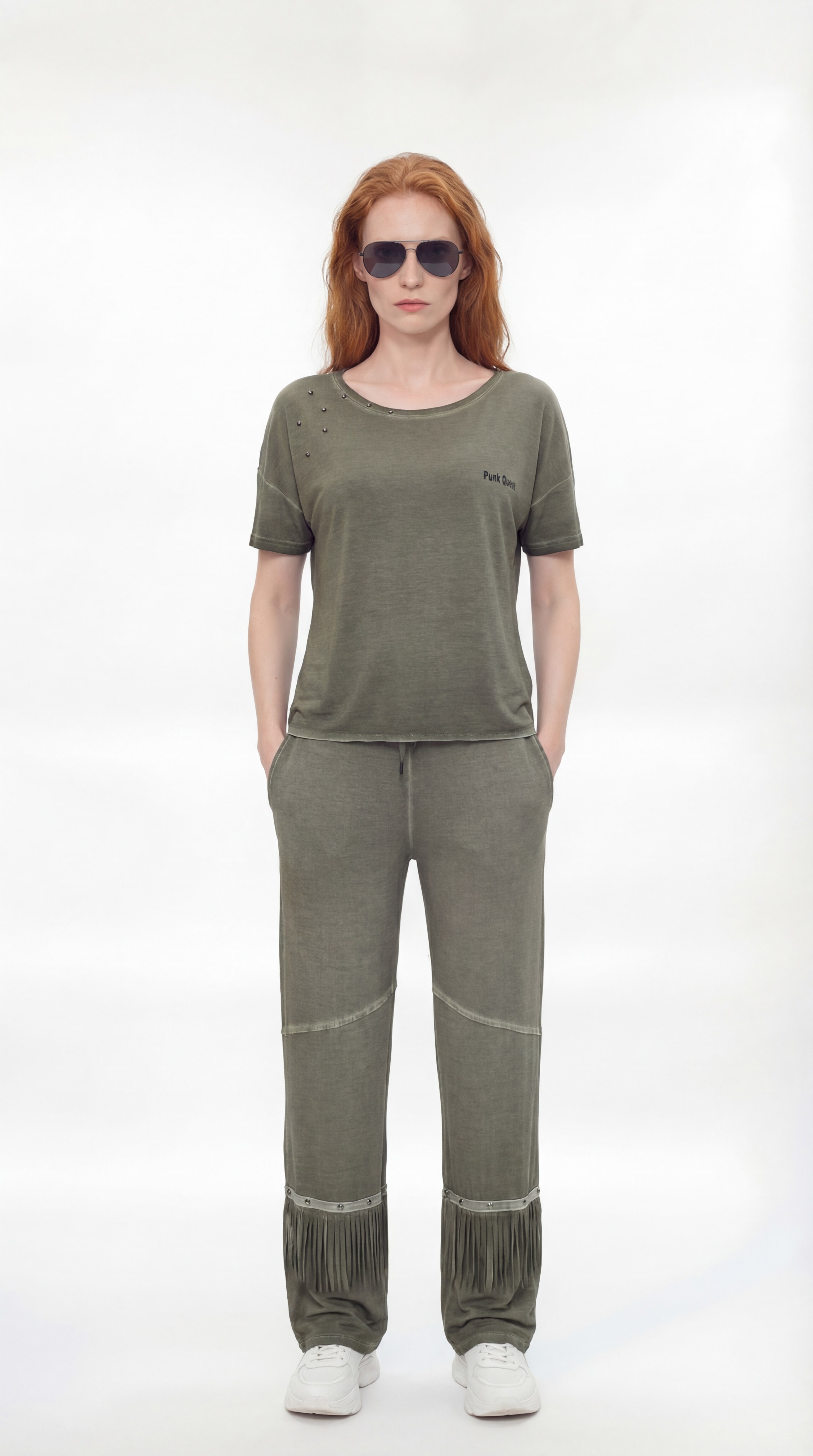 YIKAMALI PÜSKÜL DETAYLI TAKIM