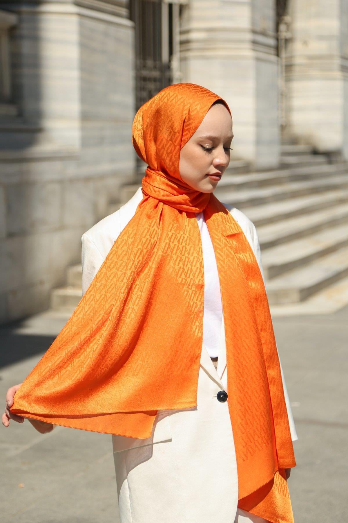 Jacquard Shawl JAKAV12-13