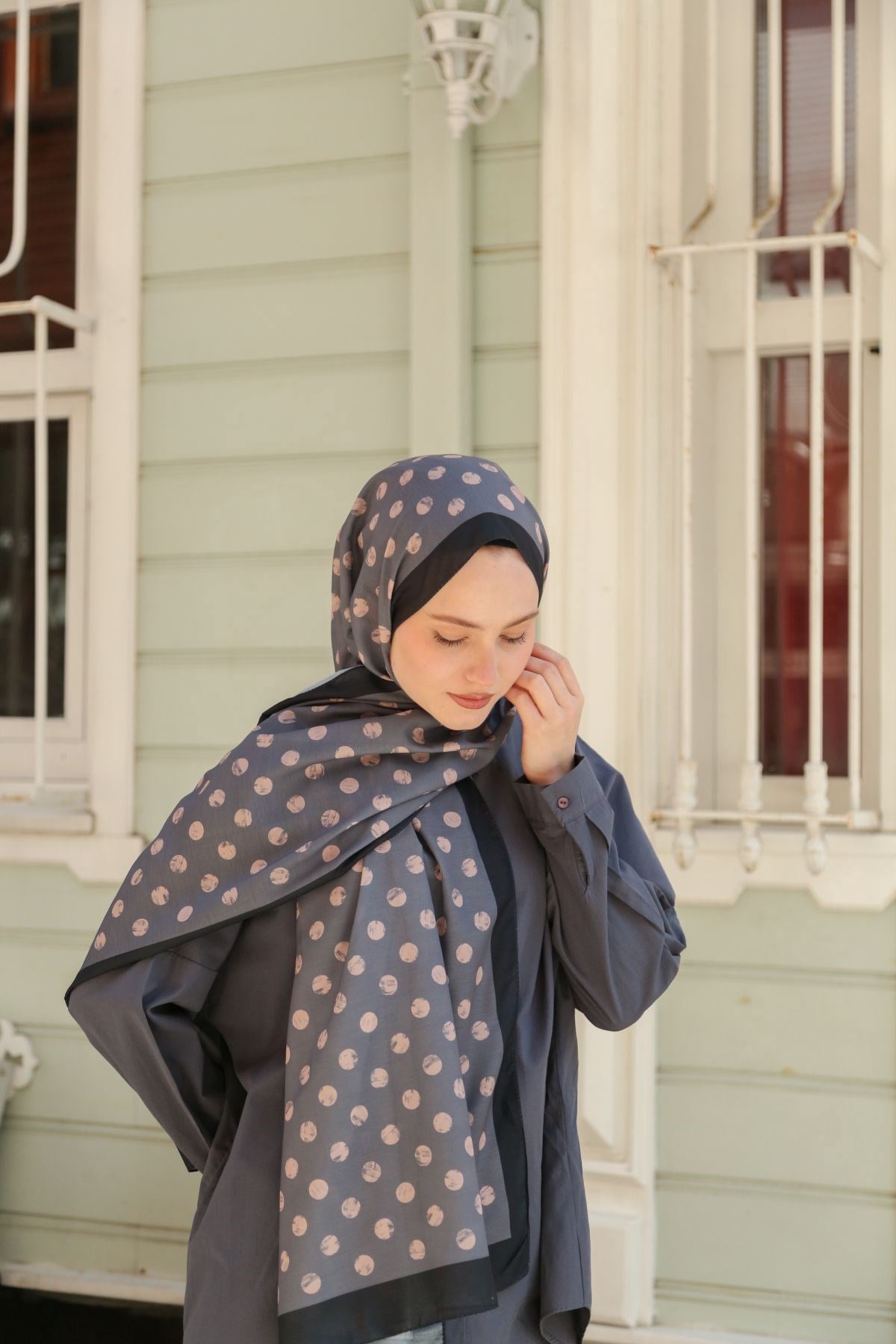 Lara Şal LARAV02-01