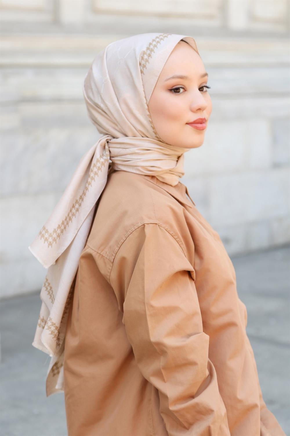 Monogram Shawl MONOV02-19