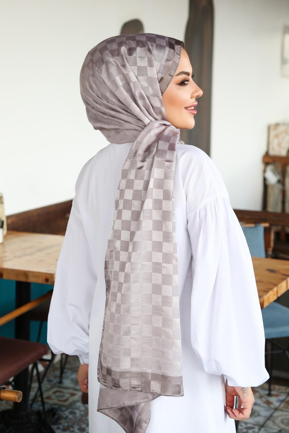 Monogram Shawl MONOV03-42