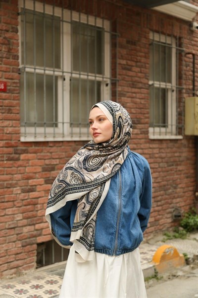 Petra Desen Şal