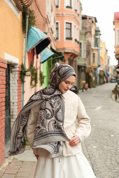 Petra Desen Şal