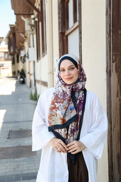 Petra Desen Şal