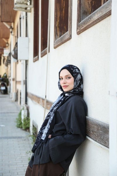 Petra Desen Şal