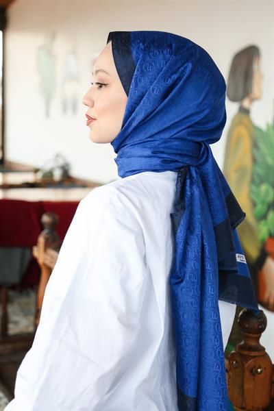 Monogram Shawl MONOV08-17