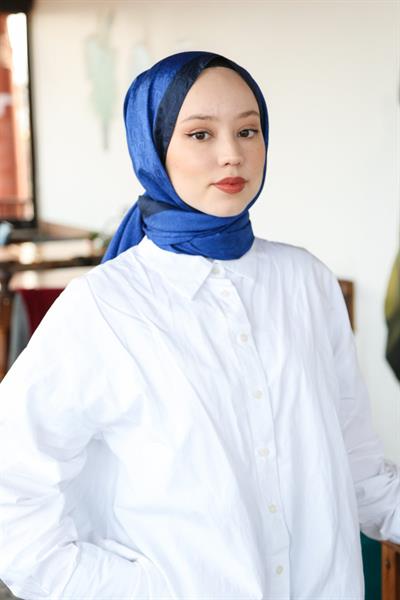 Monogram Shawl MONOV08-17