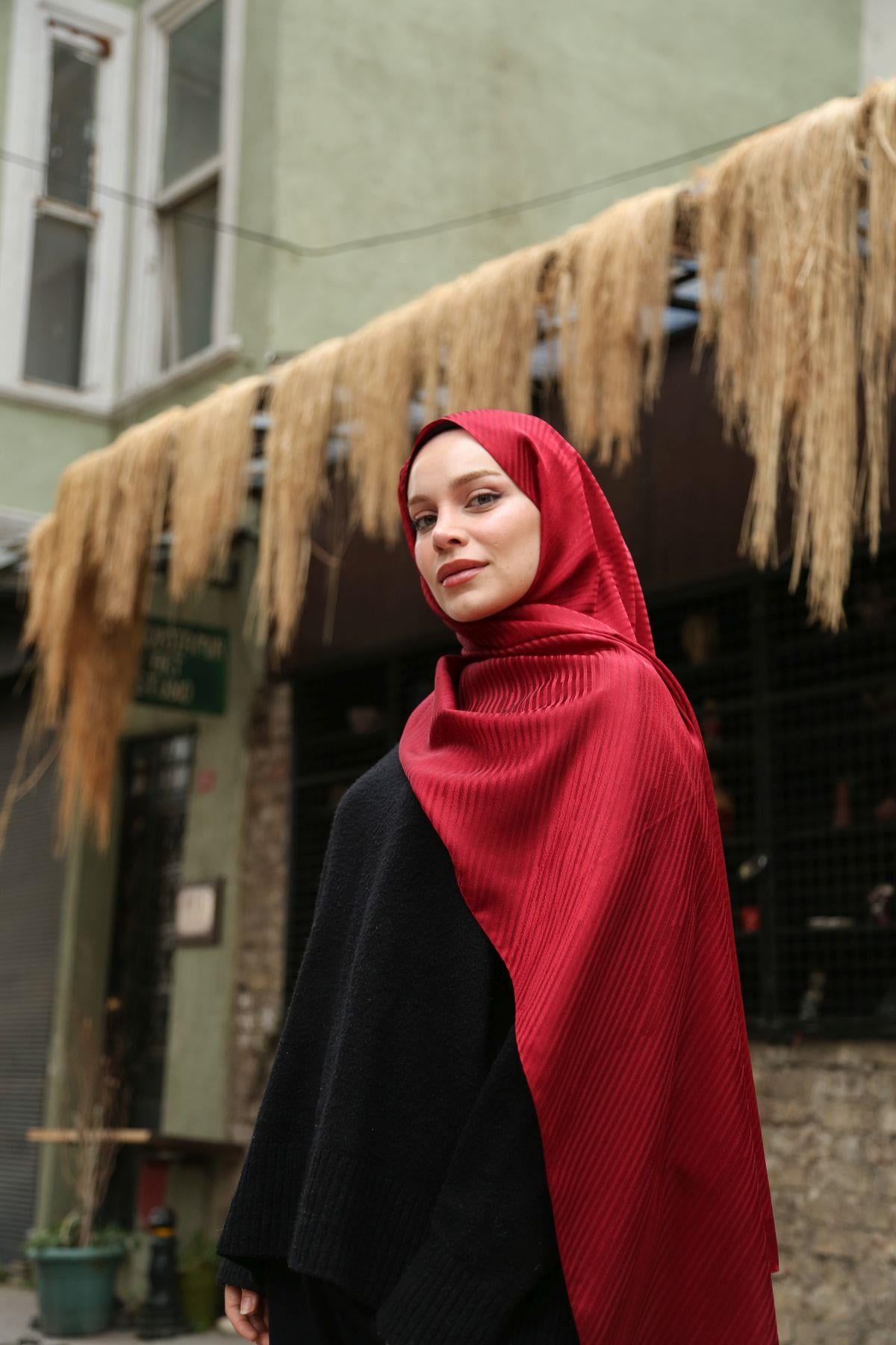 Hint İpek  Jakarlı Şal JAKAV22-03
