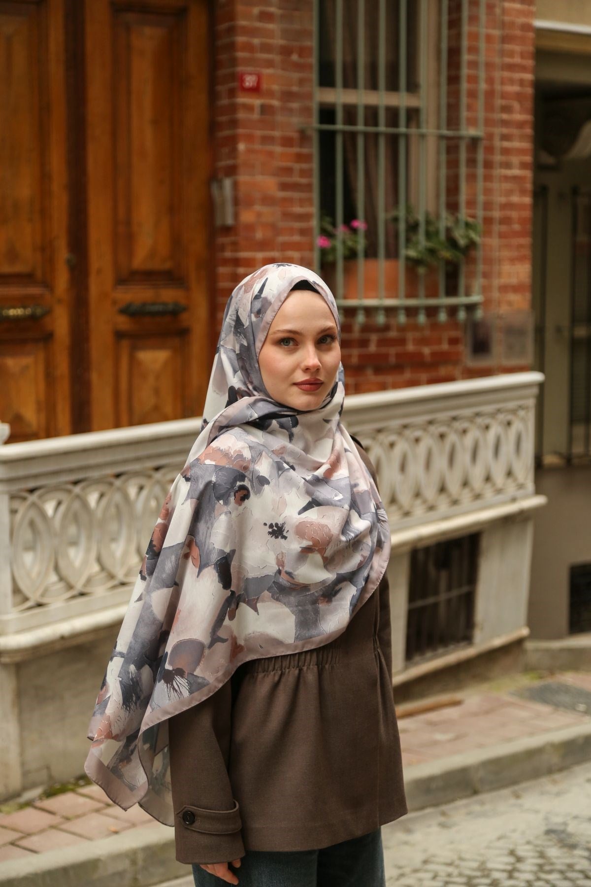 Hint İpek  Lara Şal LARAV03-08