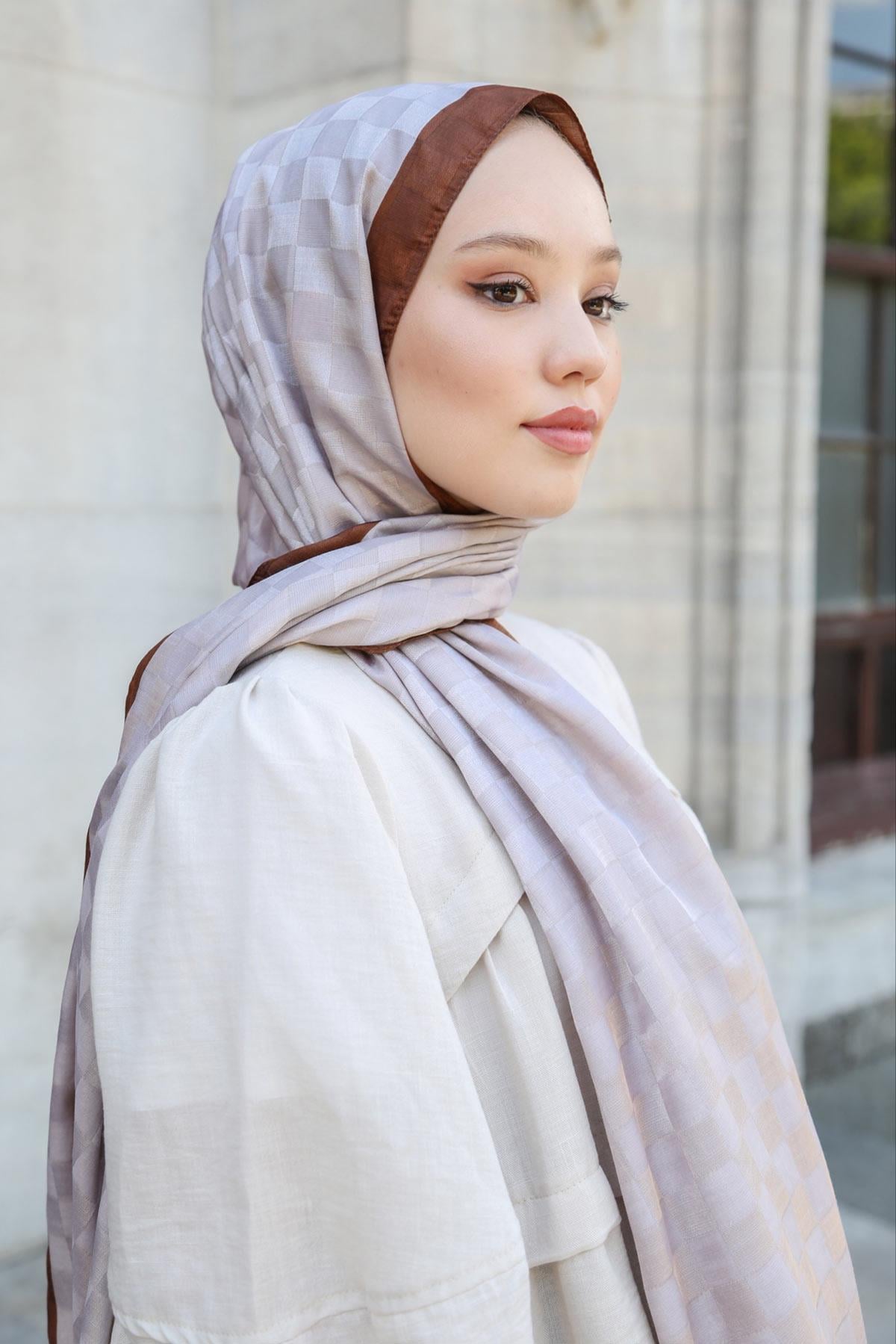 Monogram Shawl MONOV03-22