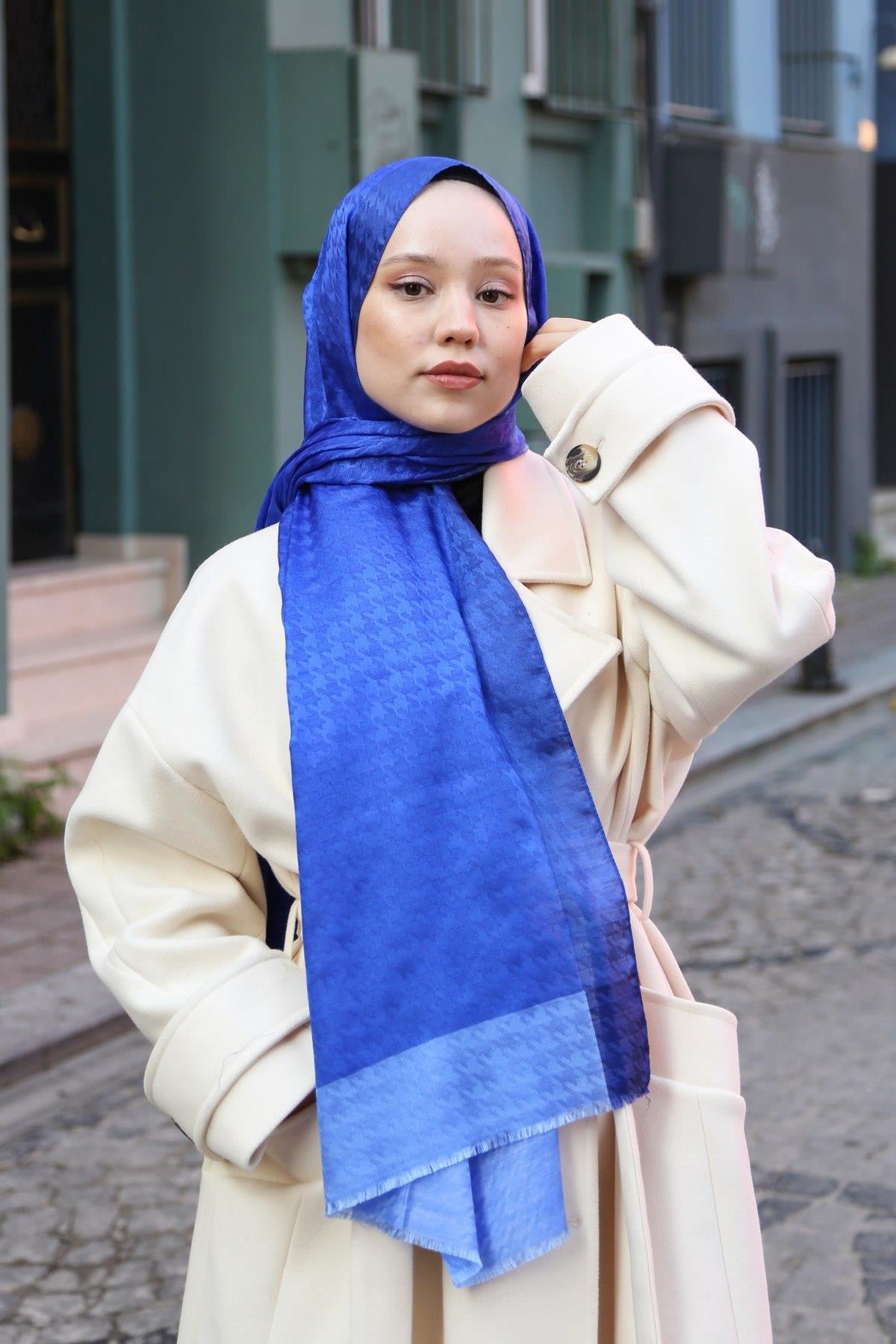 Hint İpek  Monogram Şal MONOV12-16