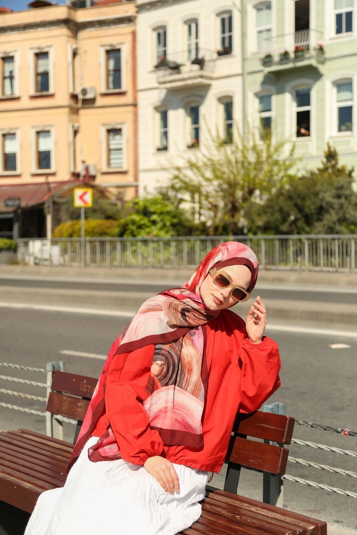 Petra Desen Şal